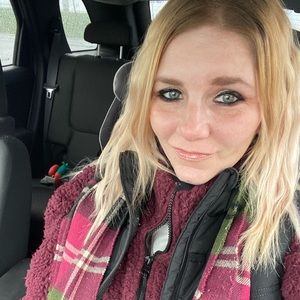 Meet your Posher, Randi